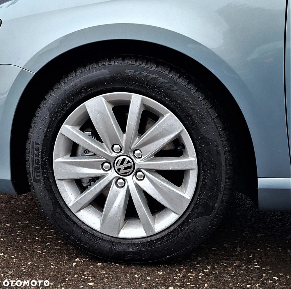 Volkswagen Passat 2.0 TDI DSG BlueMotion Technology Comfortline - 16