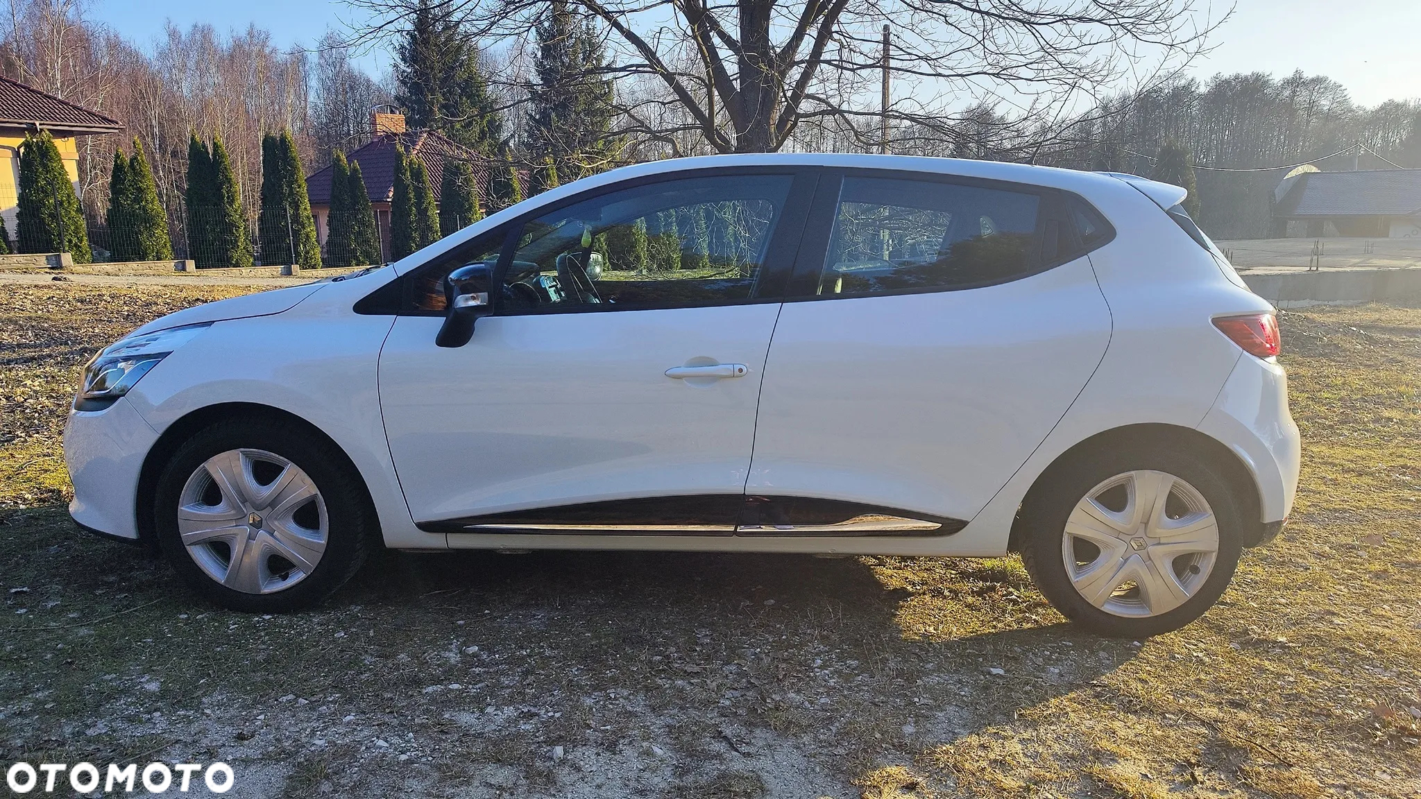 Renault Clio 1.2 16V 75 LIMITED - 3