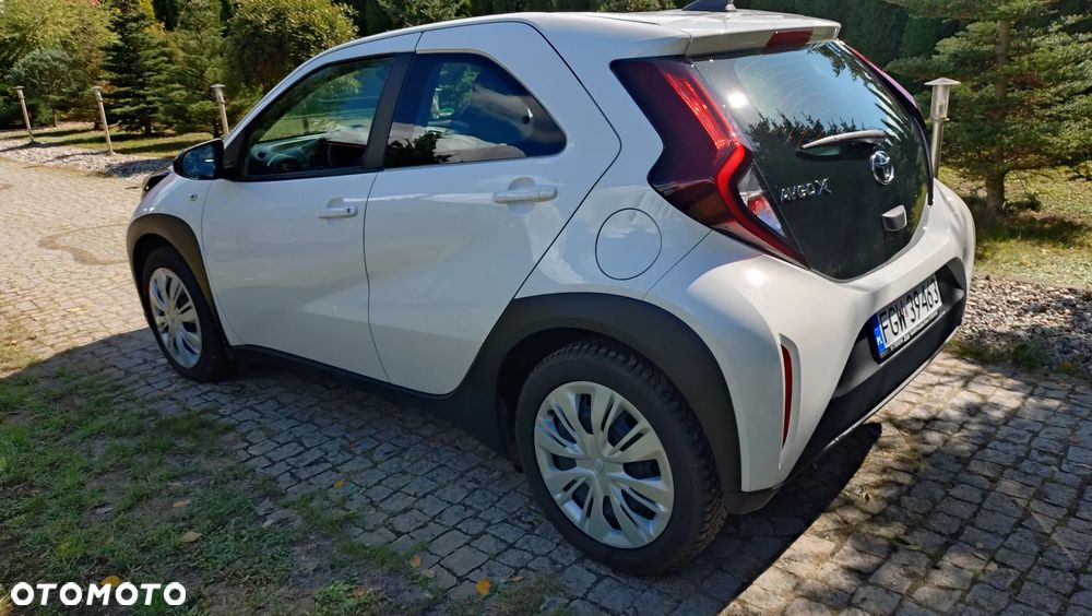 Toyota Aygo X 1.0 VVT-i X-play - 8