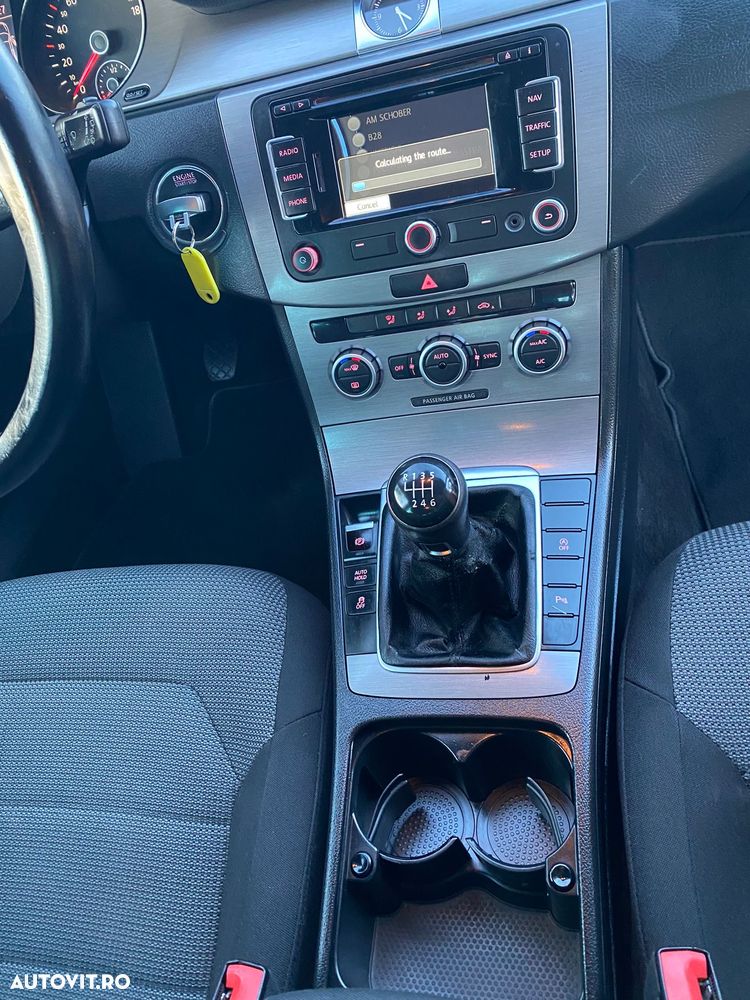 Volkswagen Passat 1.6 TDI BlueMotion Technology Highline - 16