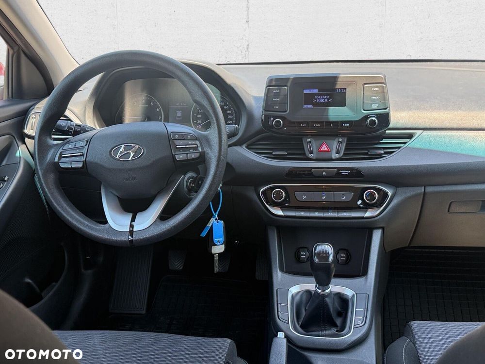 Hyundai i30 1.4 Classic + - 18