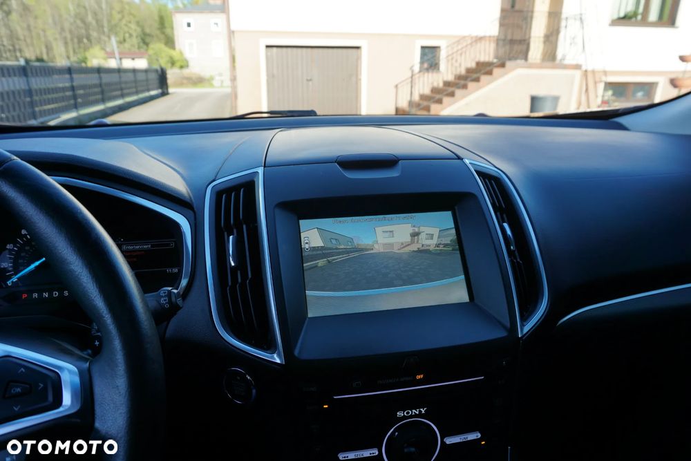 Ford Edge - 32