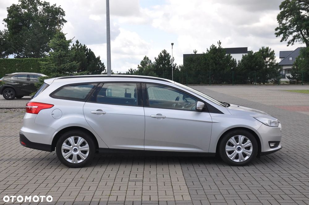 Ford Focus 1.5 TDCi DPF Start-Stopp-System Business - 10