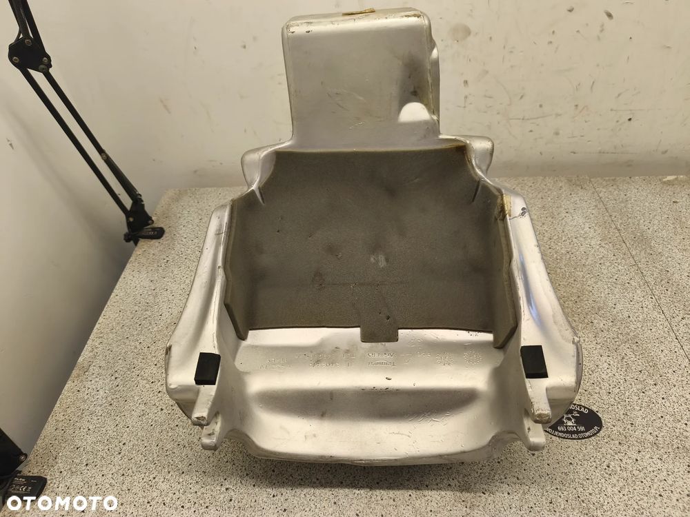 Bak, zbiornik paliwa Triumph Daytona 955i 955 - 14