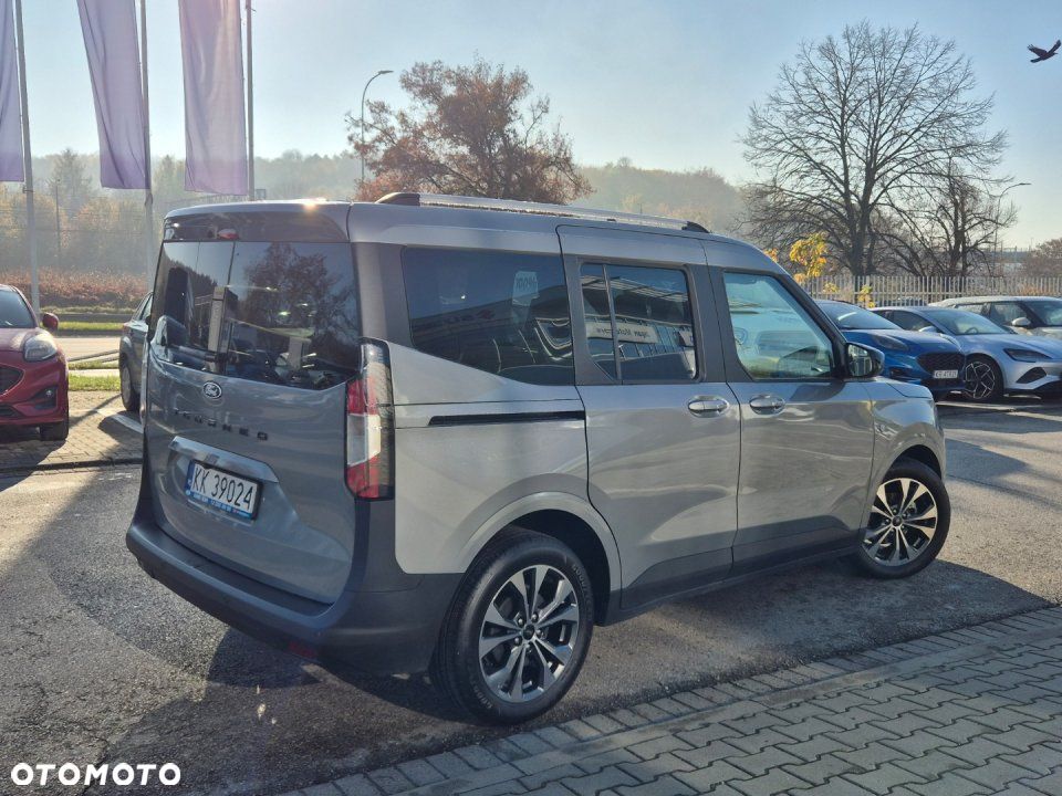 Ford Tourneo Courier - 6