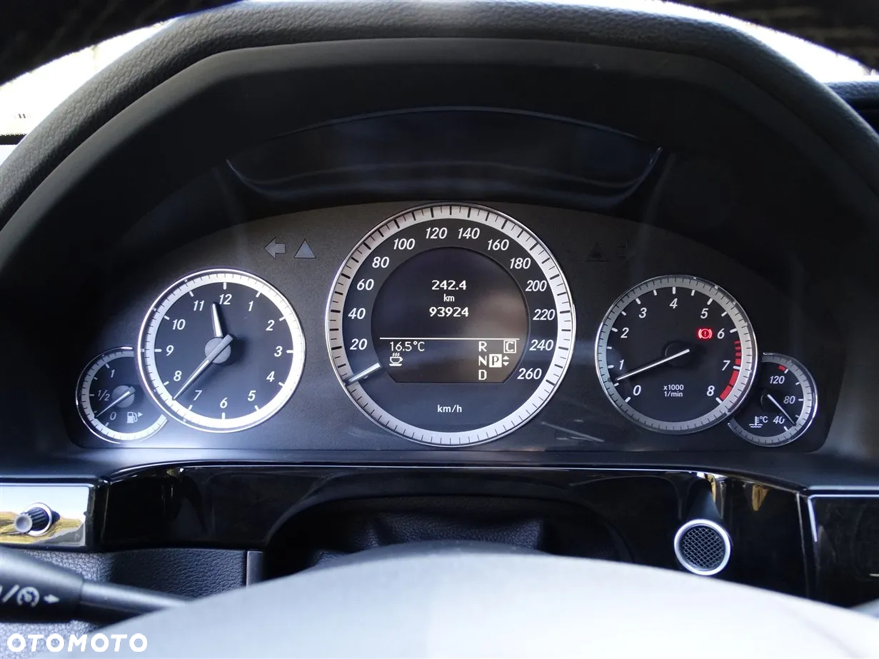 Mercedes-Benz Klasa E 500 Avantgarde - 13
