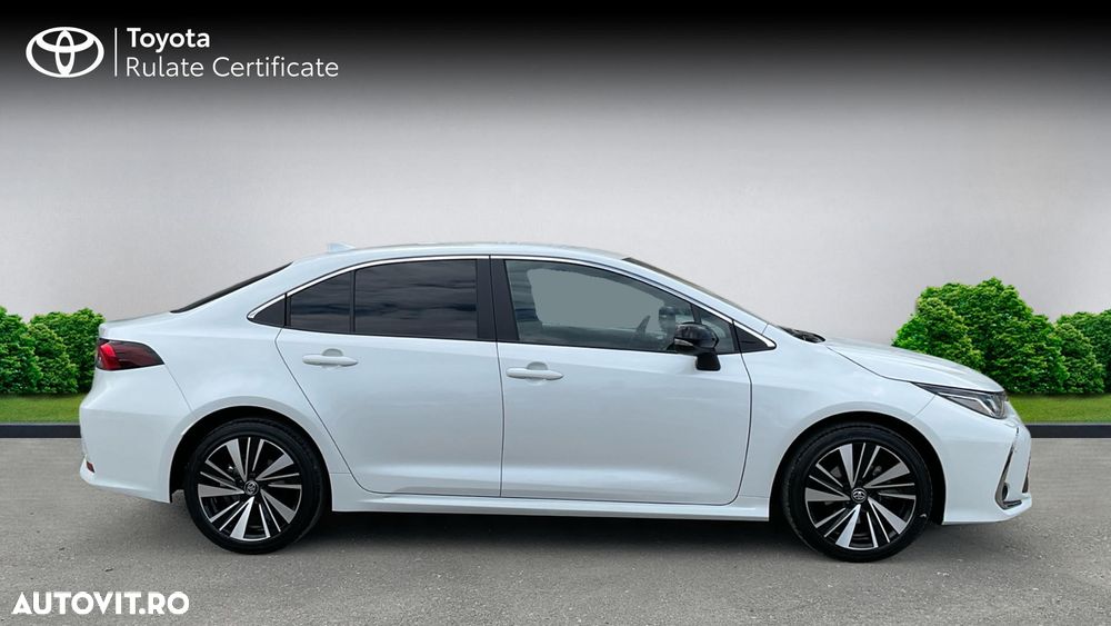 Toyota Corolla 1.8 HSD Dynamic - 18