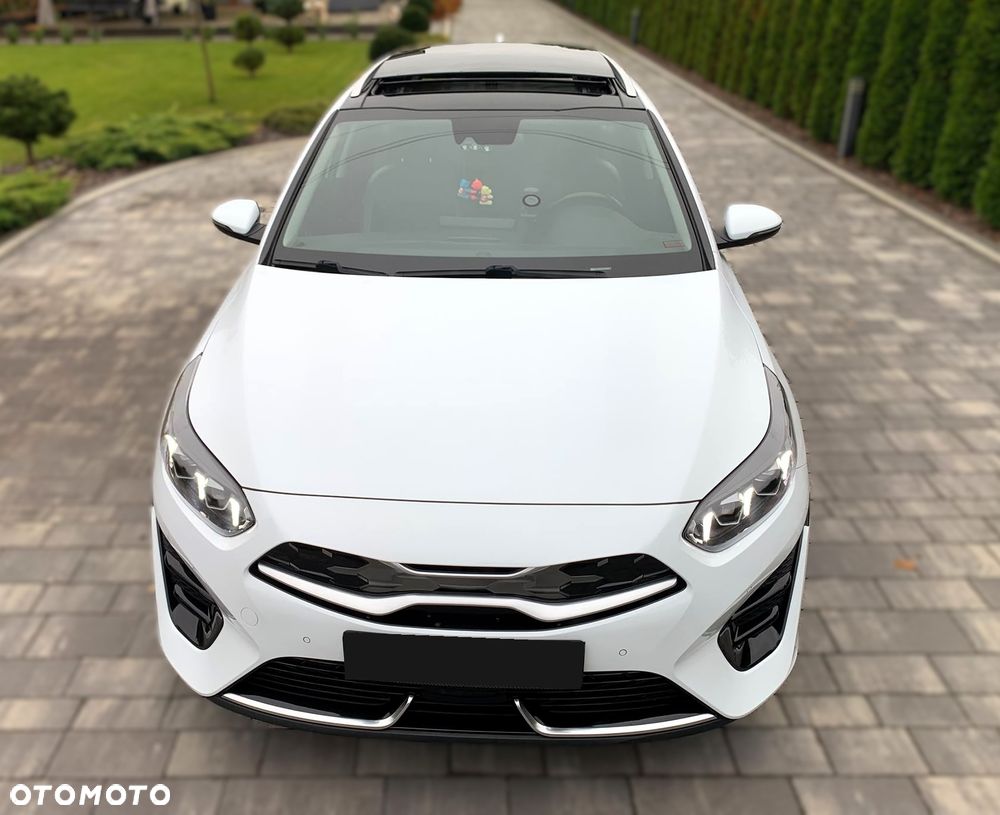 Kia Ceed 1.6 GDI PHEV Business Line DCT - 23
