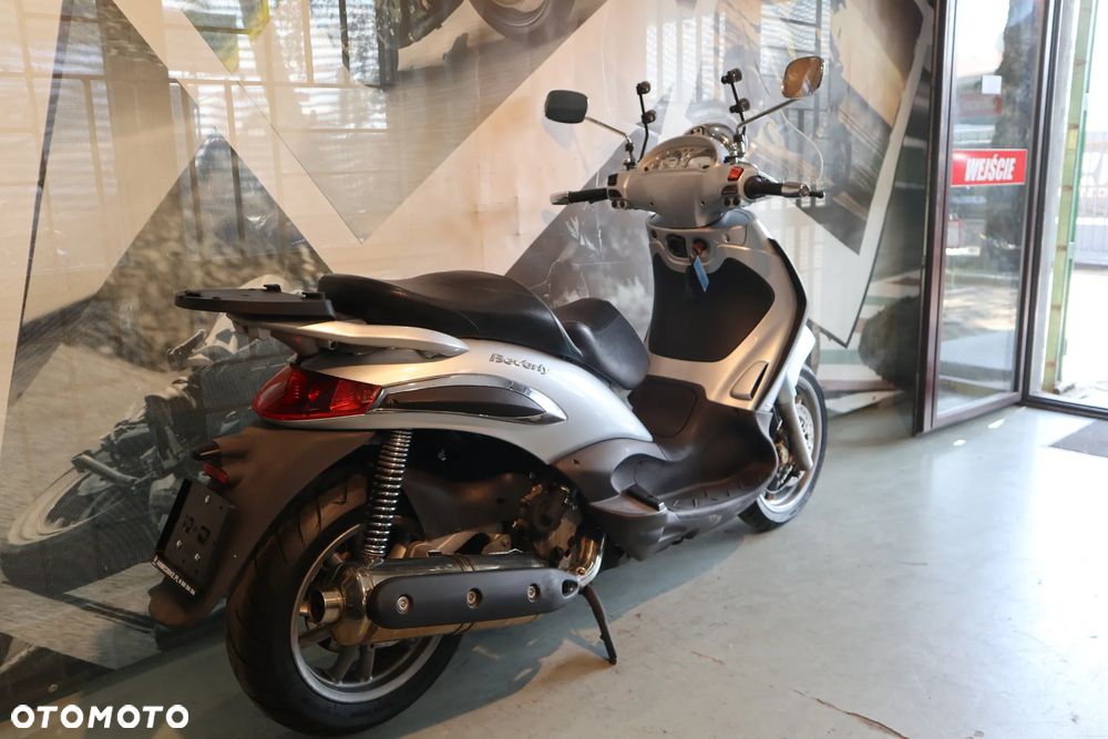 Piaggio Beverly - 18