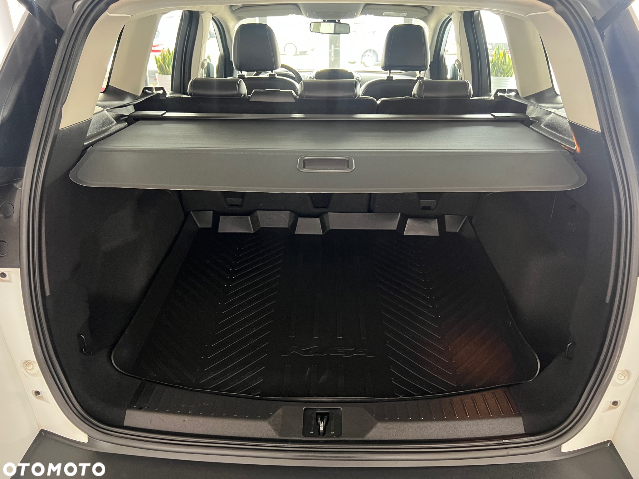 Ford Kuga - 27