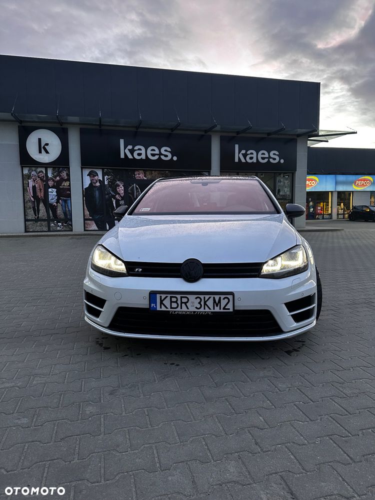 Volkswagen Golf - 2