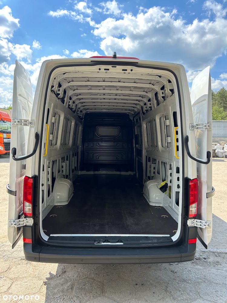 Volkswagen CRAFTER L5H2 NAJDŁUŻSZY LONG / POLIFT VIRTUAL / GWARANCJA + PAKIET SERWISOWY DO 2030 ROKU / JEDYNIE 5 TYŚ. KM PRZEBIEGU / KAMERA COFANIA / SILNIK 140 KM !! - 11