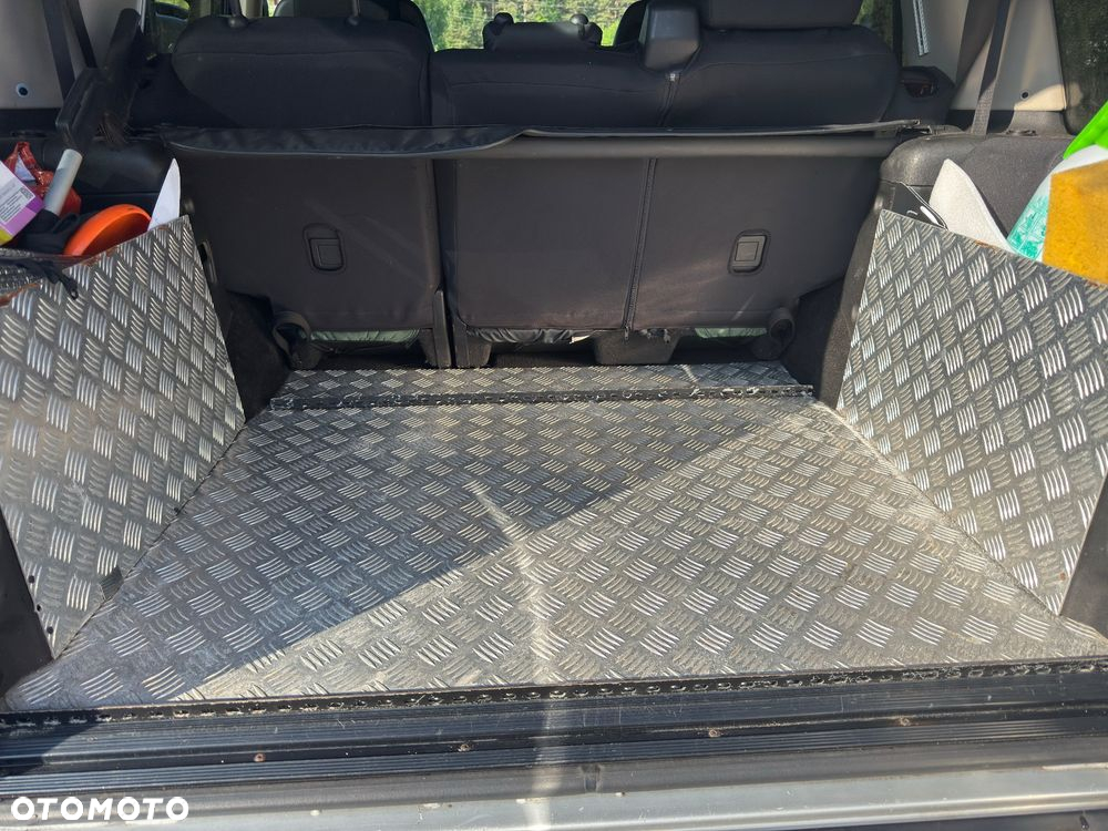 Land Rover Discovery - 20