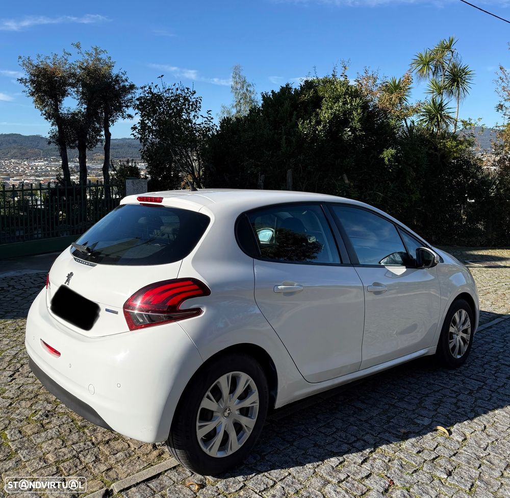 Peugeot 208 1.2 PureTech Active - 8