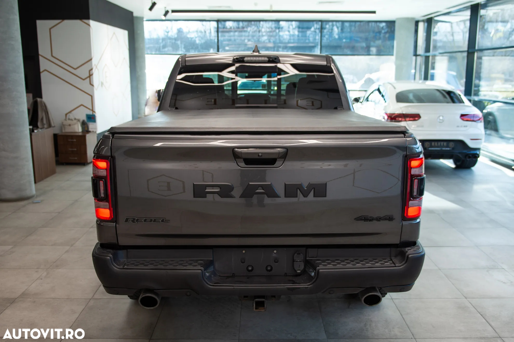 Dodge RAM - 10