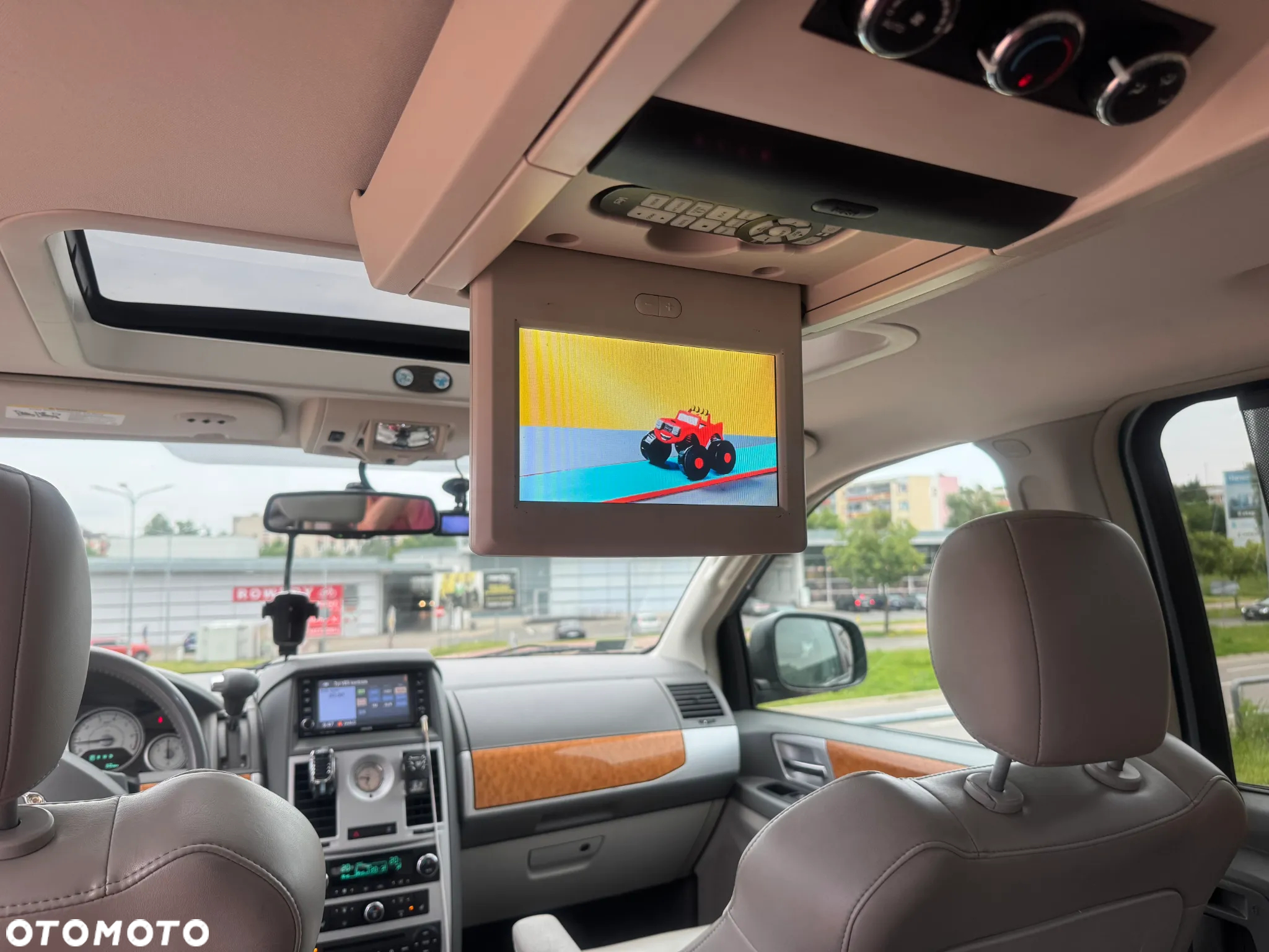Chrysler Town & Country 4.0 Limited - 11