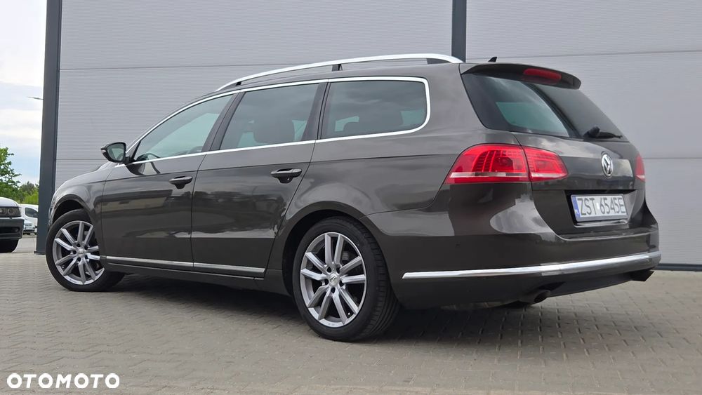 Volkswagen Passat 2.0 TDI 4Motion DSG BlueMotion Tech Highline - 10