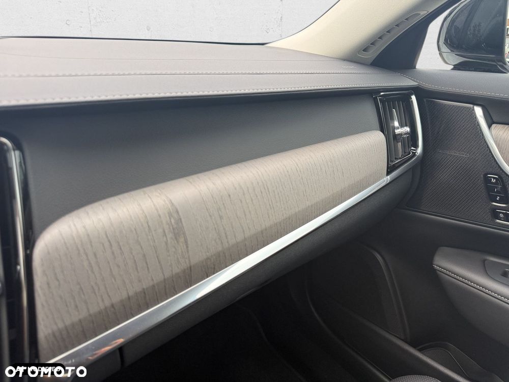 Volvo V90 - 25
