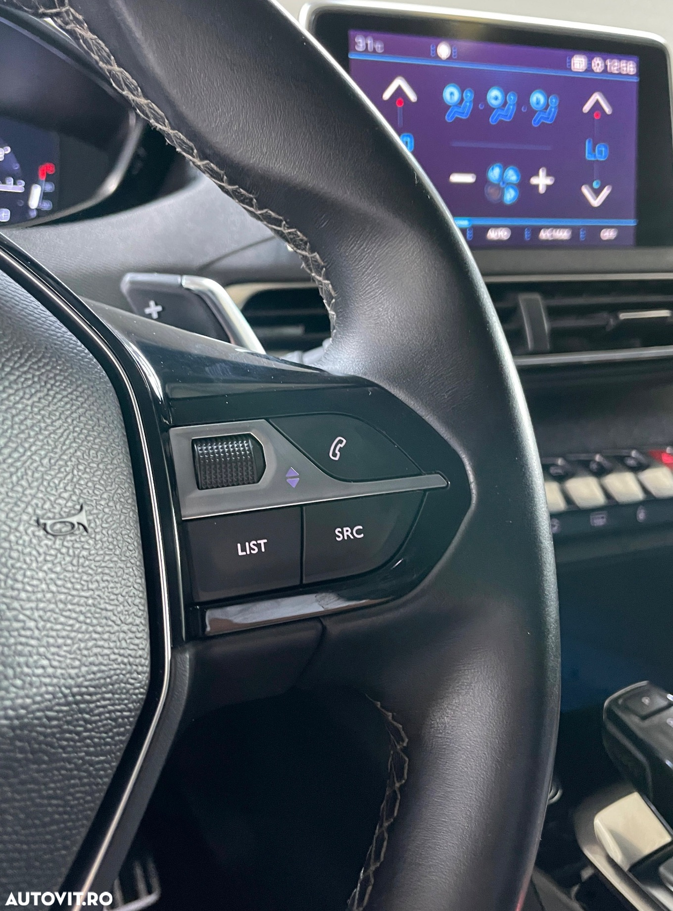 Peugeot 3008 1.2 PureTech S&S EAT8 Allure - 18
