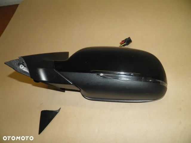 LUSTERKO LEWE AUDI A5 6-PIN LY9B - 6