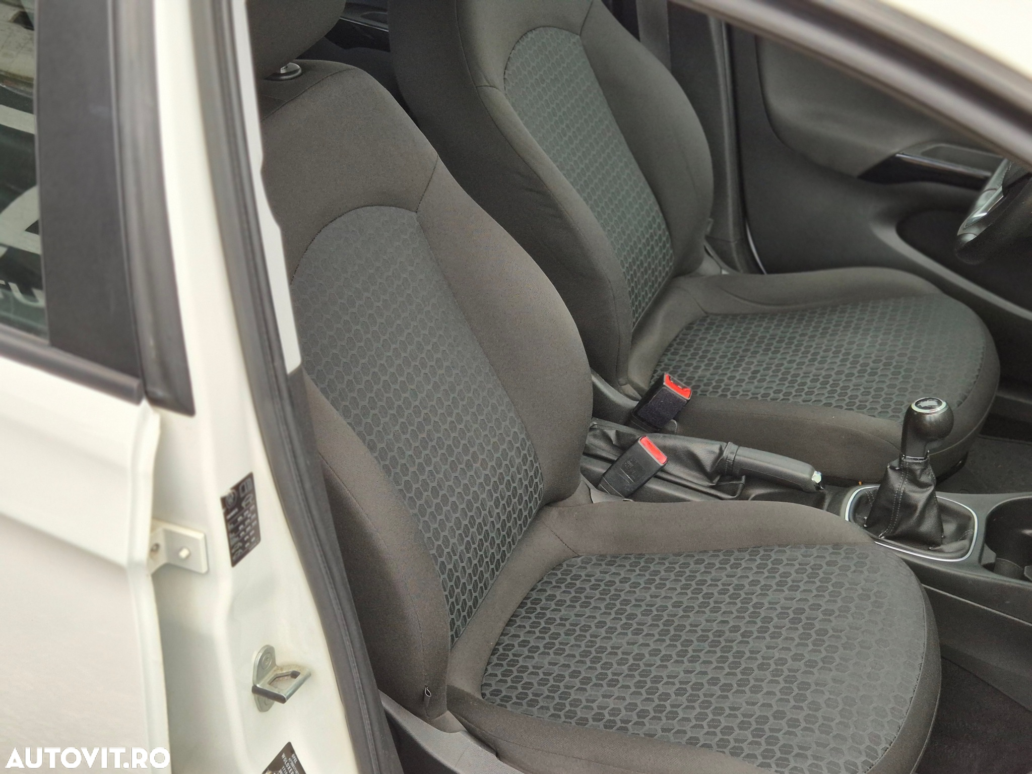 Opel Corsa 1.3 CDTI EcoFlex Start/Stop Essentia - 18