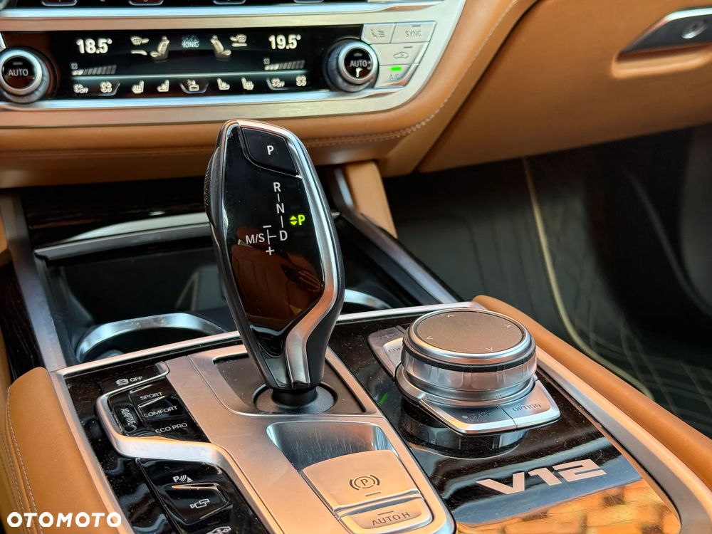 BMW Seria 7 - 17