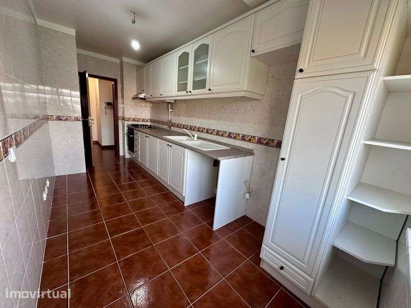 Apartamento T2 a venda Abadias - Grande imagem: 2/8