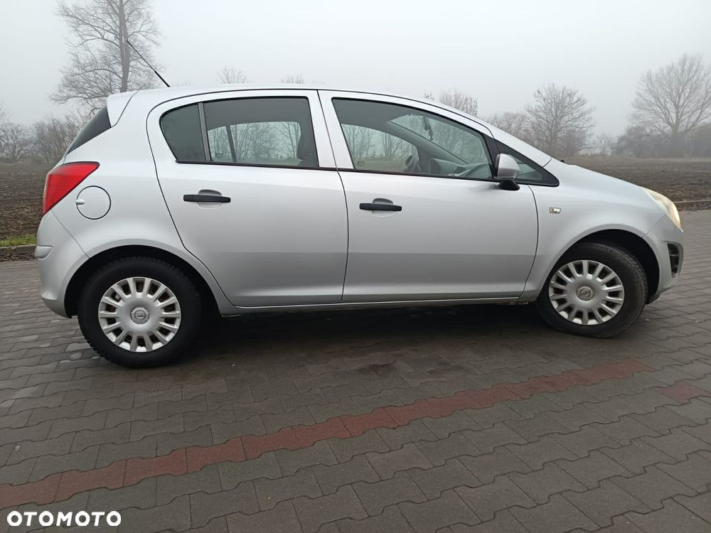 Opel Corsa - 24