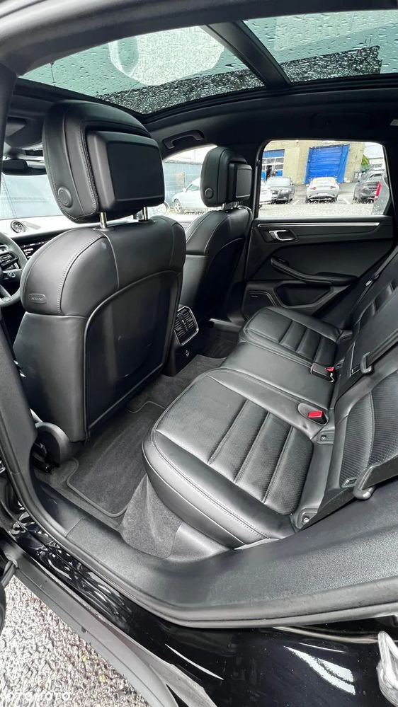 Porsche Macan T - 19
