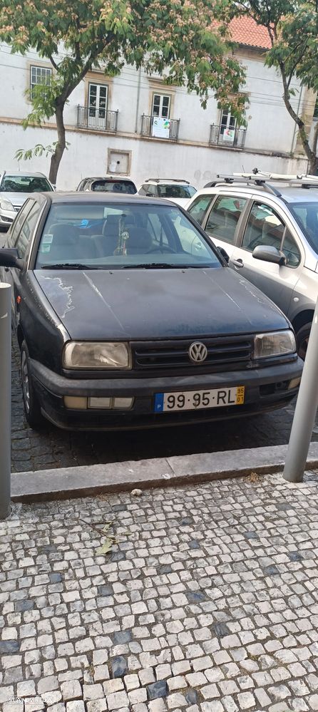 VW Vento - 2
