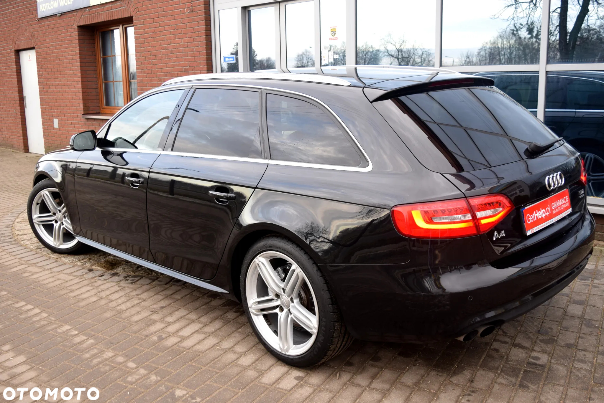Audi A4 Avant 2.0 TDI DPF quattro S tronic S line Sportpaket - 4