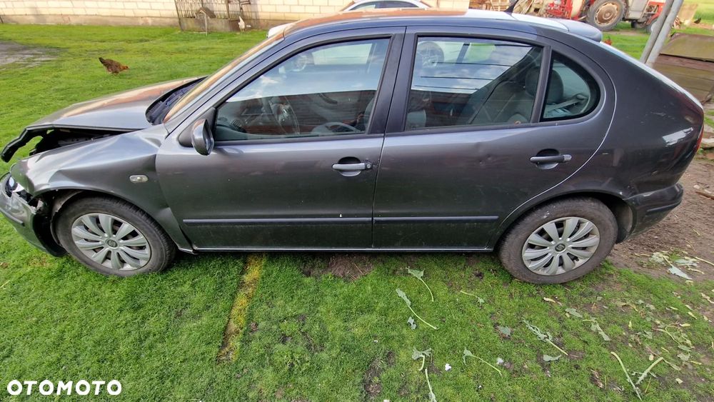 Seat Leon 1.9 TDI Signo - 4