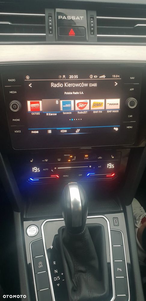 Volkswagen Passat - 14