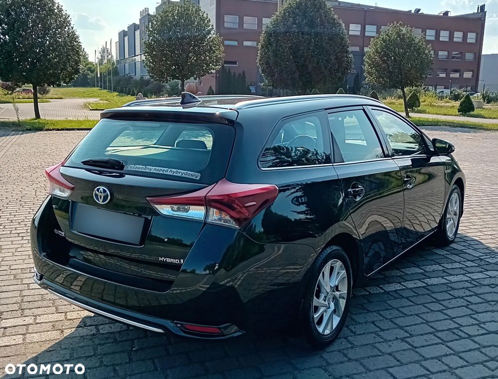 Toyota Auris Hybrid 135 Prestige - 13