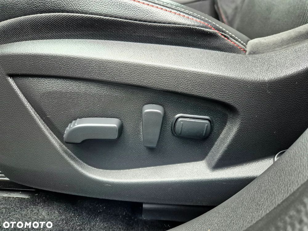 Renault Arkana E-TECH 145 R.S.LINE - 19