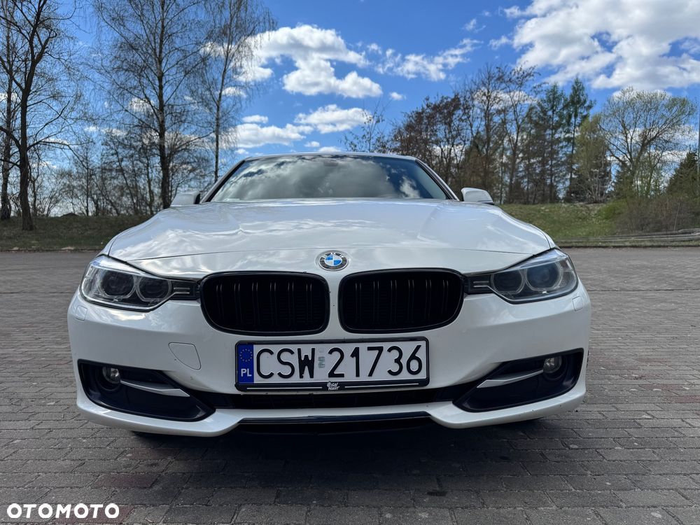BMW Seria 3 320i - 6