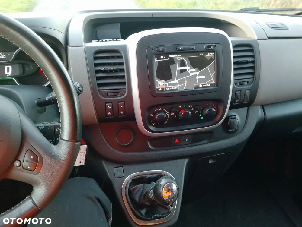 Nissan NV300 - 22