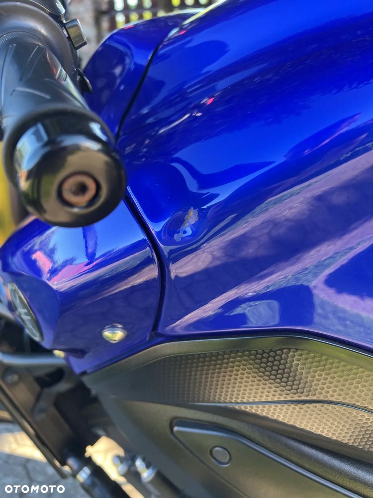 Yamaha FZ8 - 12
