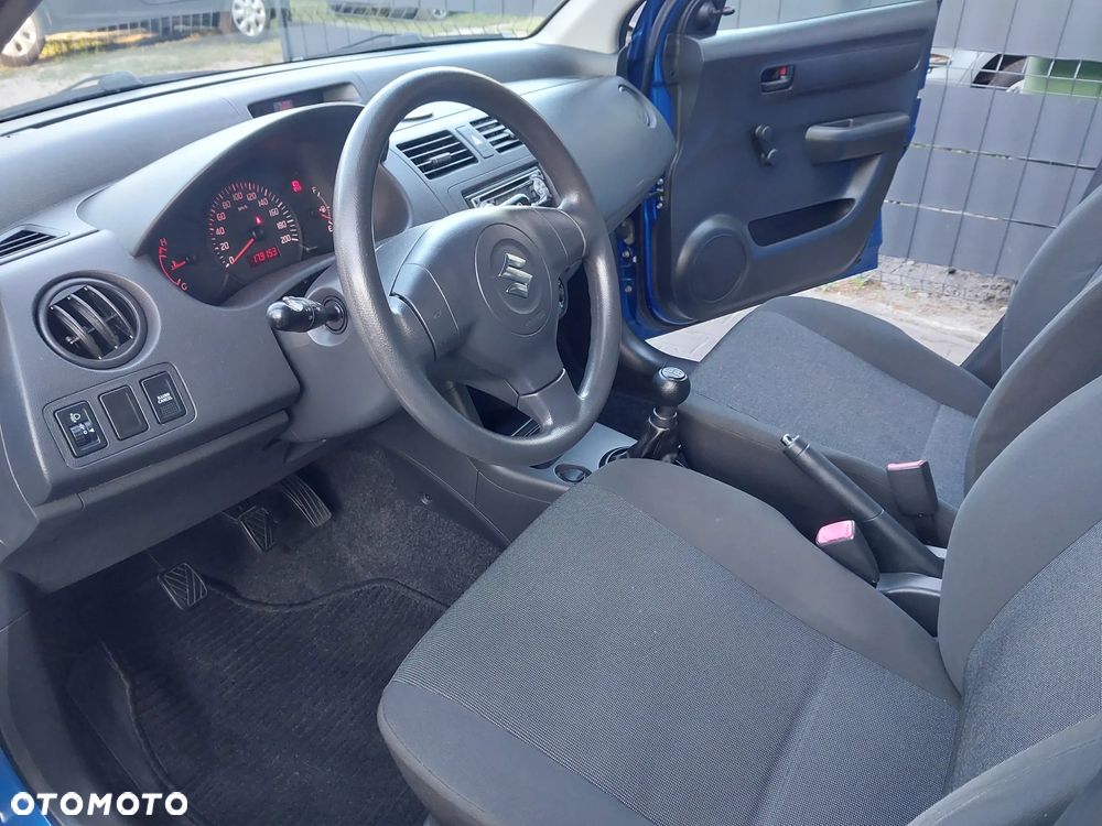 Suzuki Swift 1.3 Comfort - 24