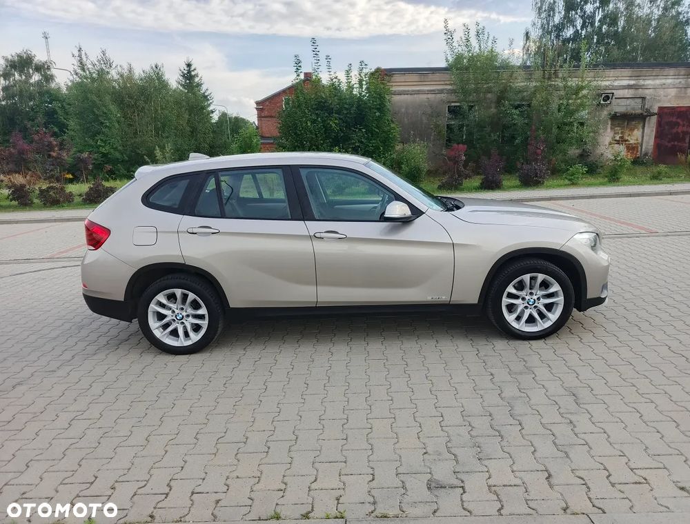 BMW X1 sDrive18i Sport Line - 4