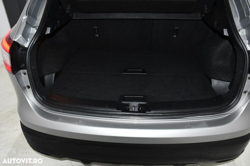Nissan Qashqai 1.5 DCI N-Connecta - 30
