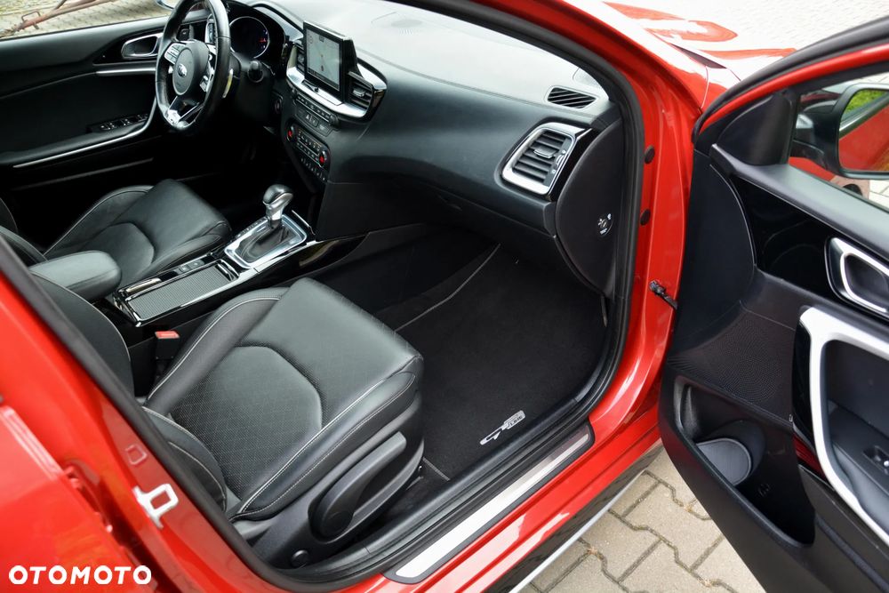 Kia ProCeed 1.4 T-GDI DCT7 OPF GT LINE - 27