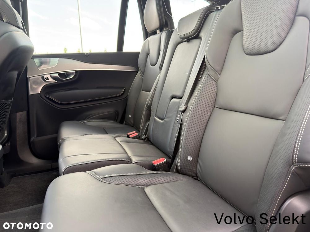 Volvo XC 90 - 35