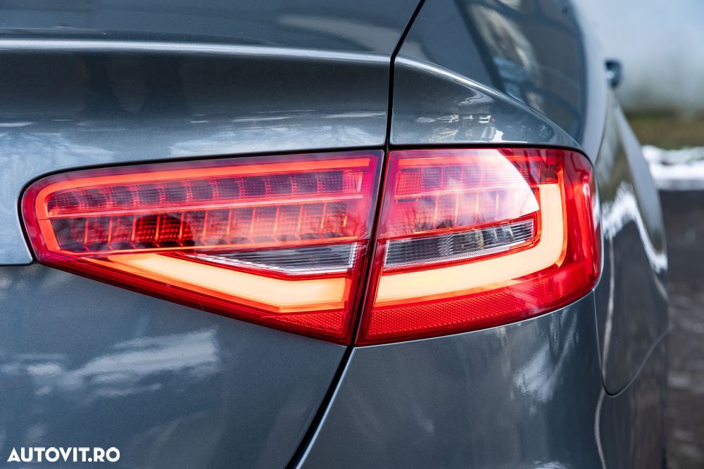 Audi A4 2.0 TDI ultra design - 18