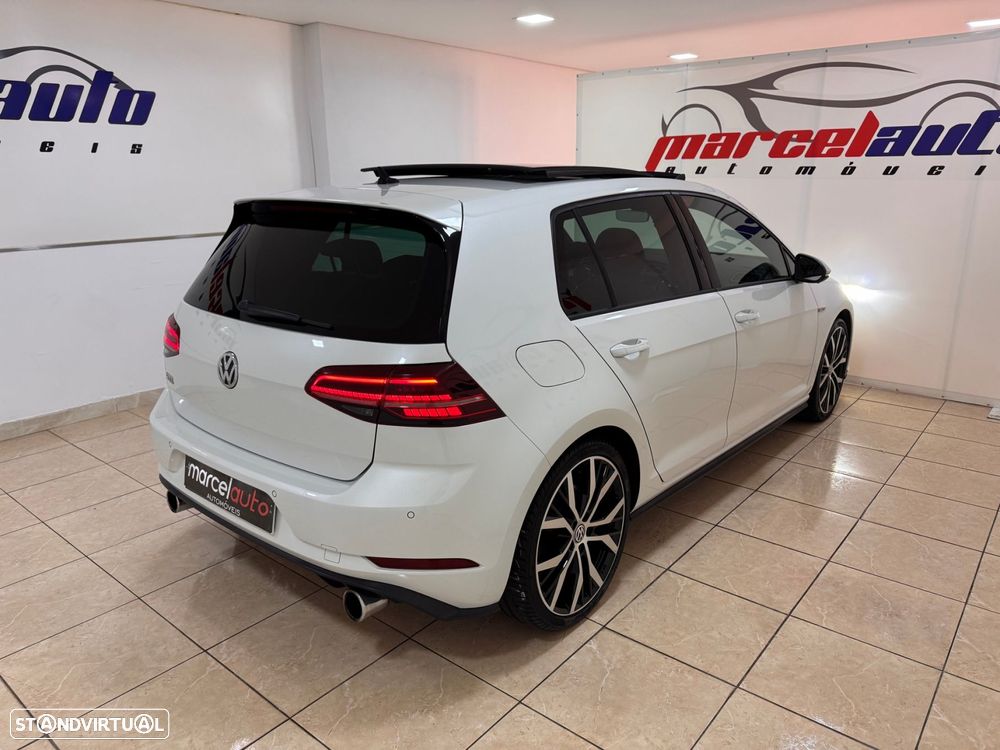VW Golf 2.0 TSi GTi DSG Performance - 11