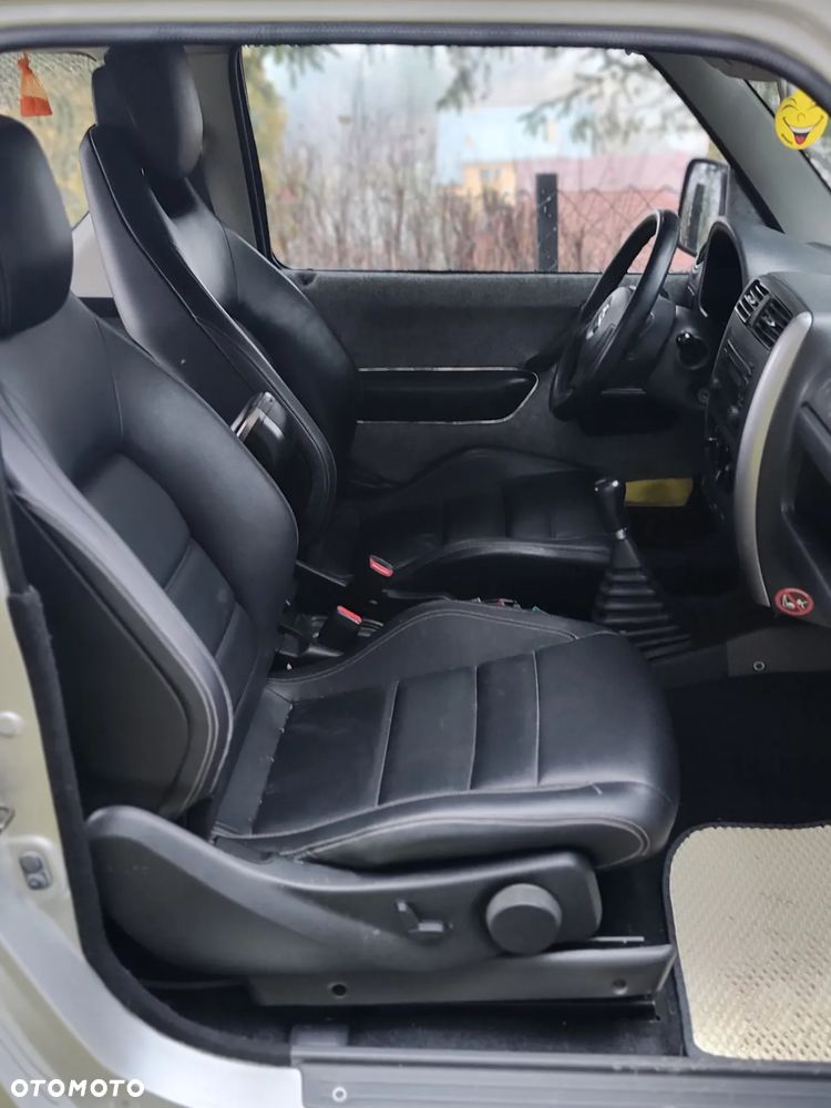 Suzuki Jimny - 10
