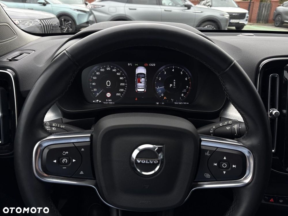 Volvo XC 40 T3 Momentum Pro - 15