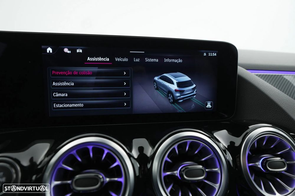 Mercedes-Benz GLA 180 d AMG Line - 19