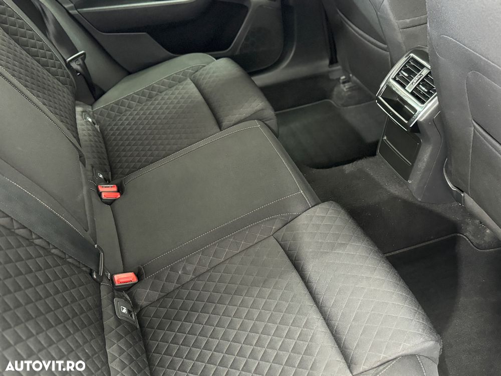 Skoda Superb 2.0 TDI DSG Ambition - 17