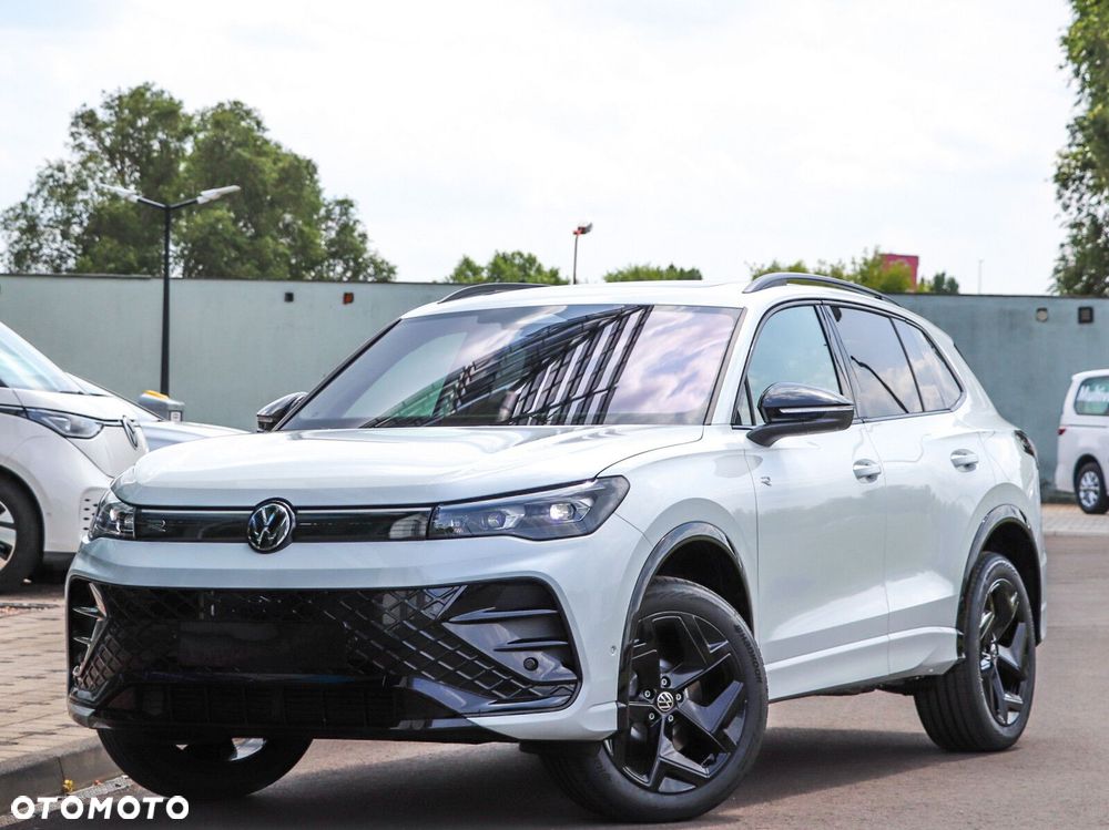 Volkswagen Tiguan - 10